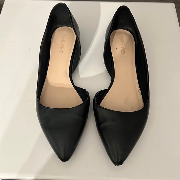 Nine West Shoes - Black Nine West flats, size 9